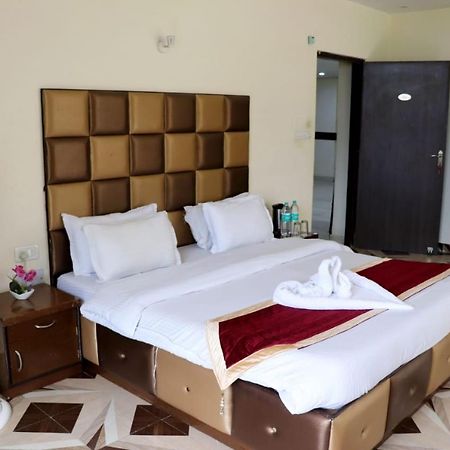 Adb Rooms Snow Touch Resort Манали Экстерьер фото